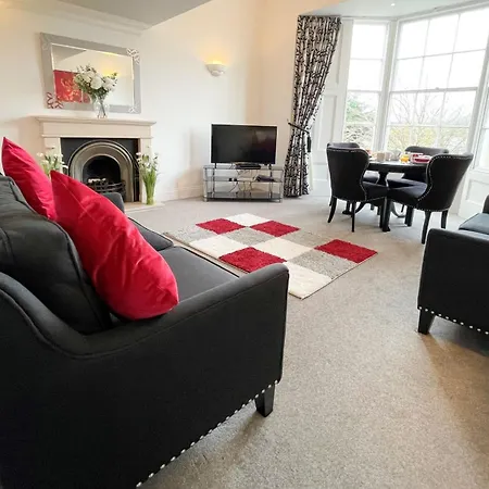 The Genoa Suite, Whitehall * Whitby